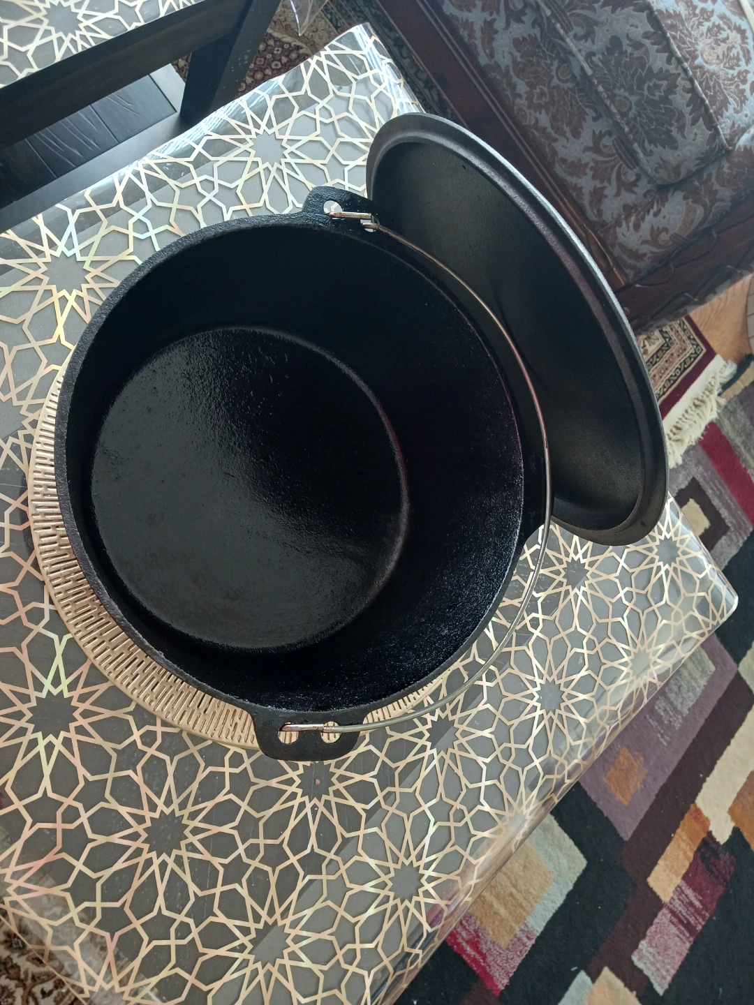 Cast Iron Dutch Oven - photo 2