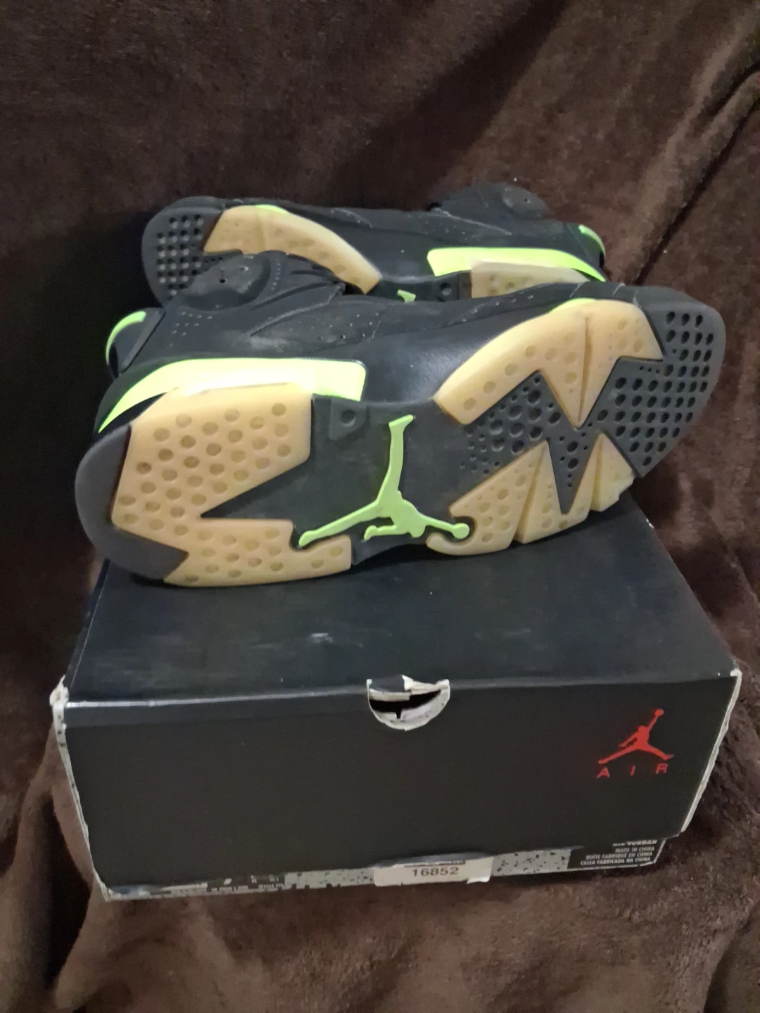 Air Jordan 6 Retro "Electric Green"  size 9.5 - photo 4