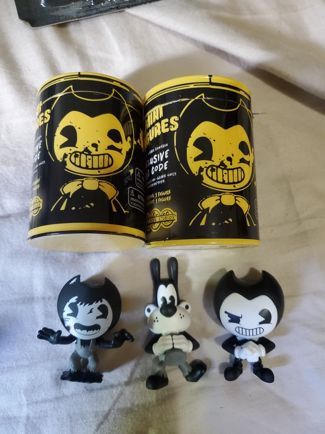 Bendy and the Ink Machine Action Figure and Collectibles Bundle - photo 3