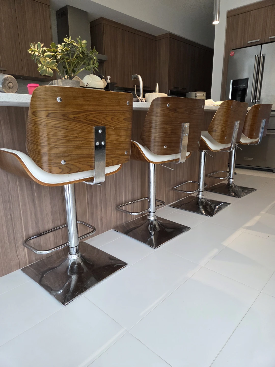 Adjustable Swivel Bar Stools - Set of 5 - photo 2