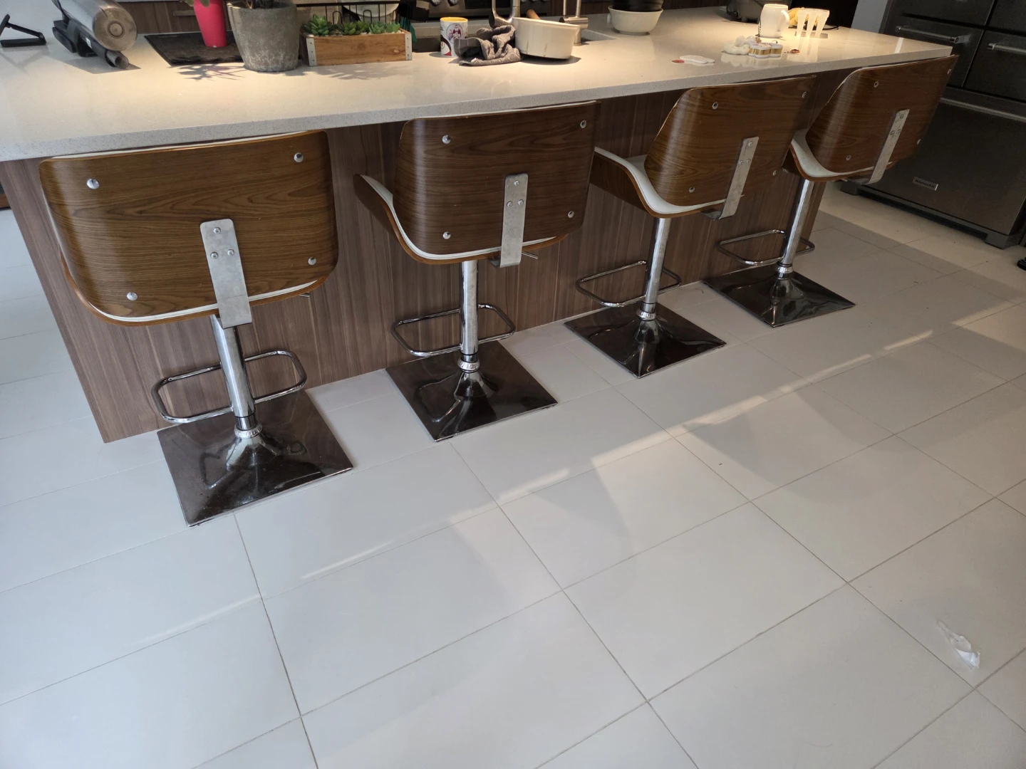 Adjustable Swivel Bar Stools - Set of 5 - photo 3