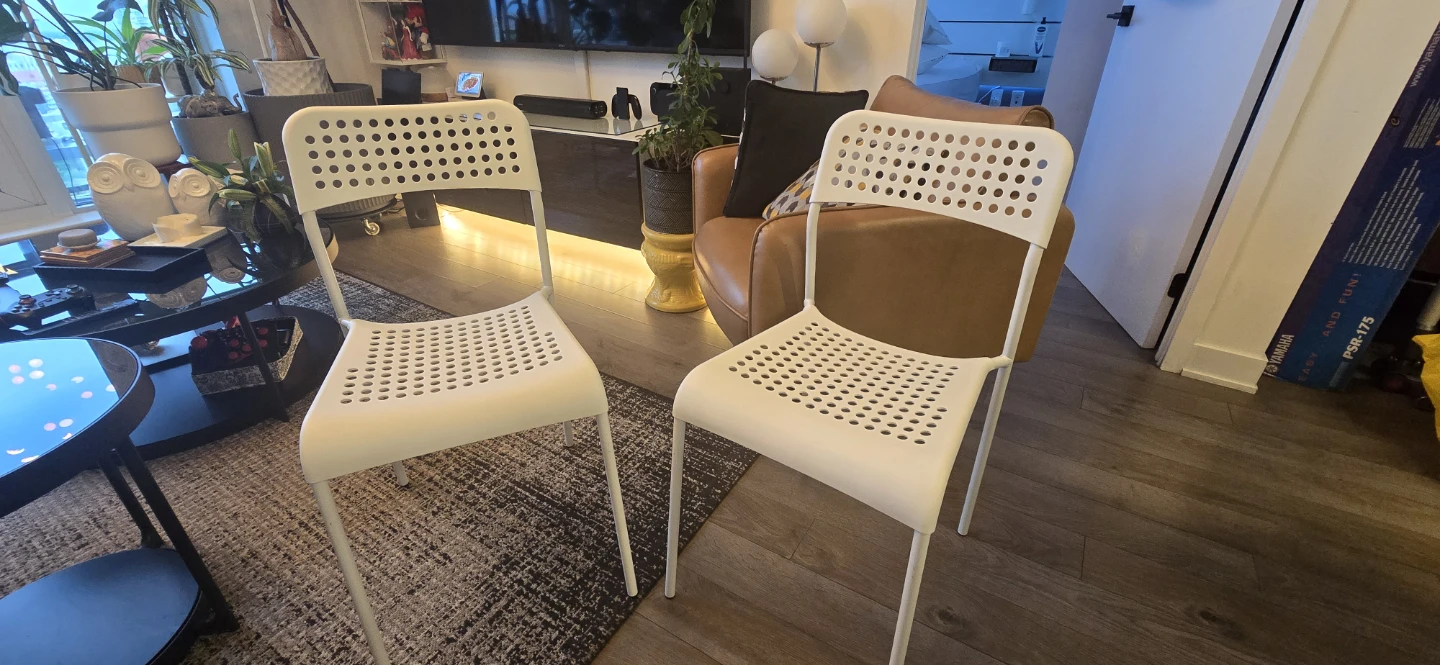 2 IKEA SANDSBERG Chair, White