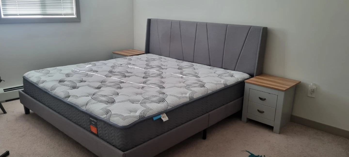 King Size Bed Set – Almost Brand New - photo 5
