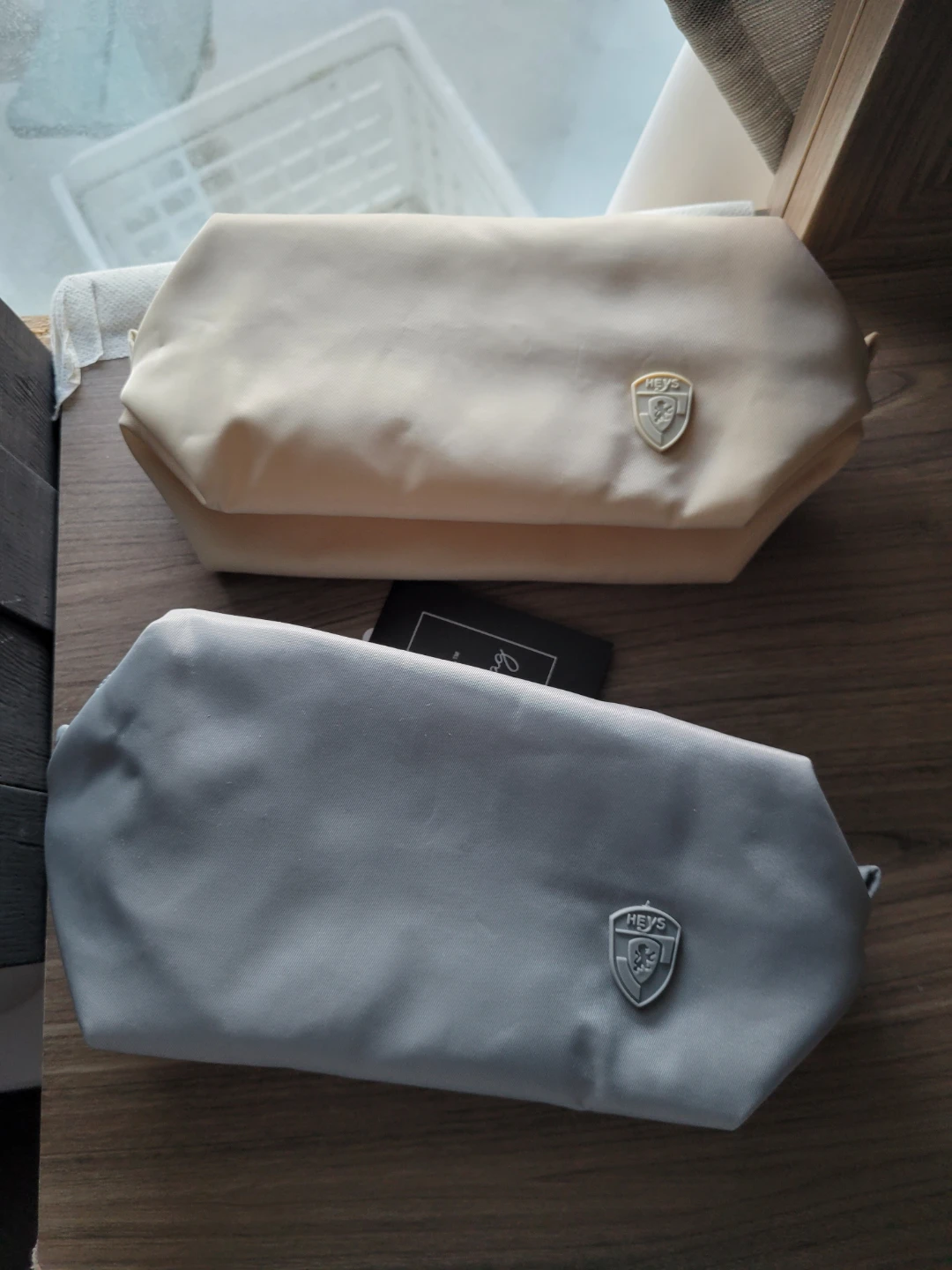 HEYS Cosmetic Bag Set - Cream & Grey