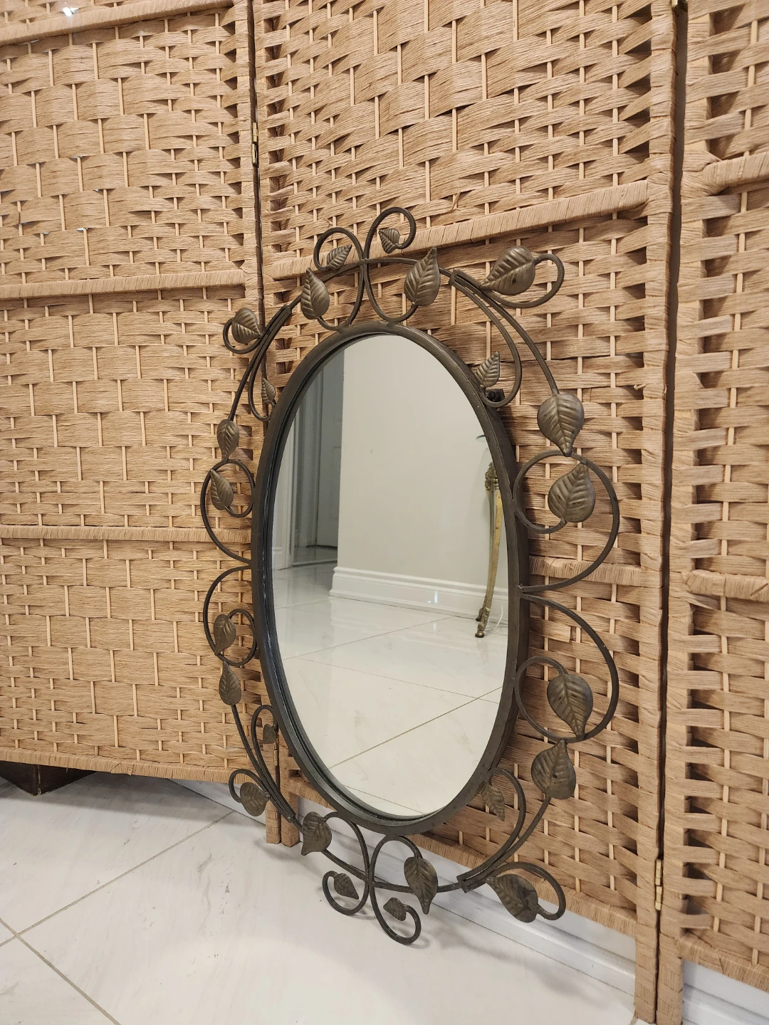 Decorative Oval Wall Mirror with Leaf Design