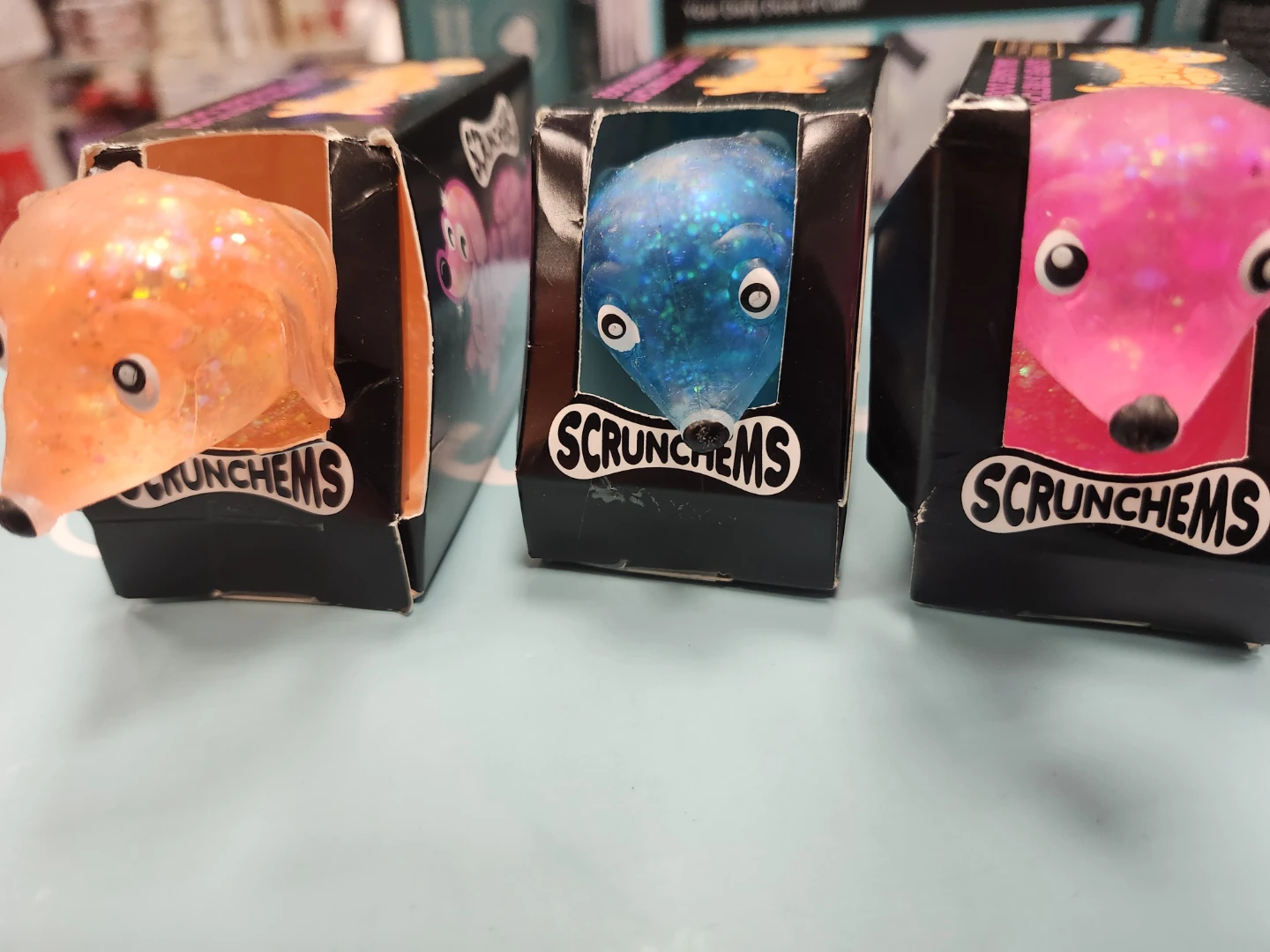 Scrunch'ems Sugar Sausage Dog Squishy Toy - photo 4