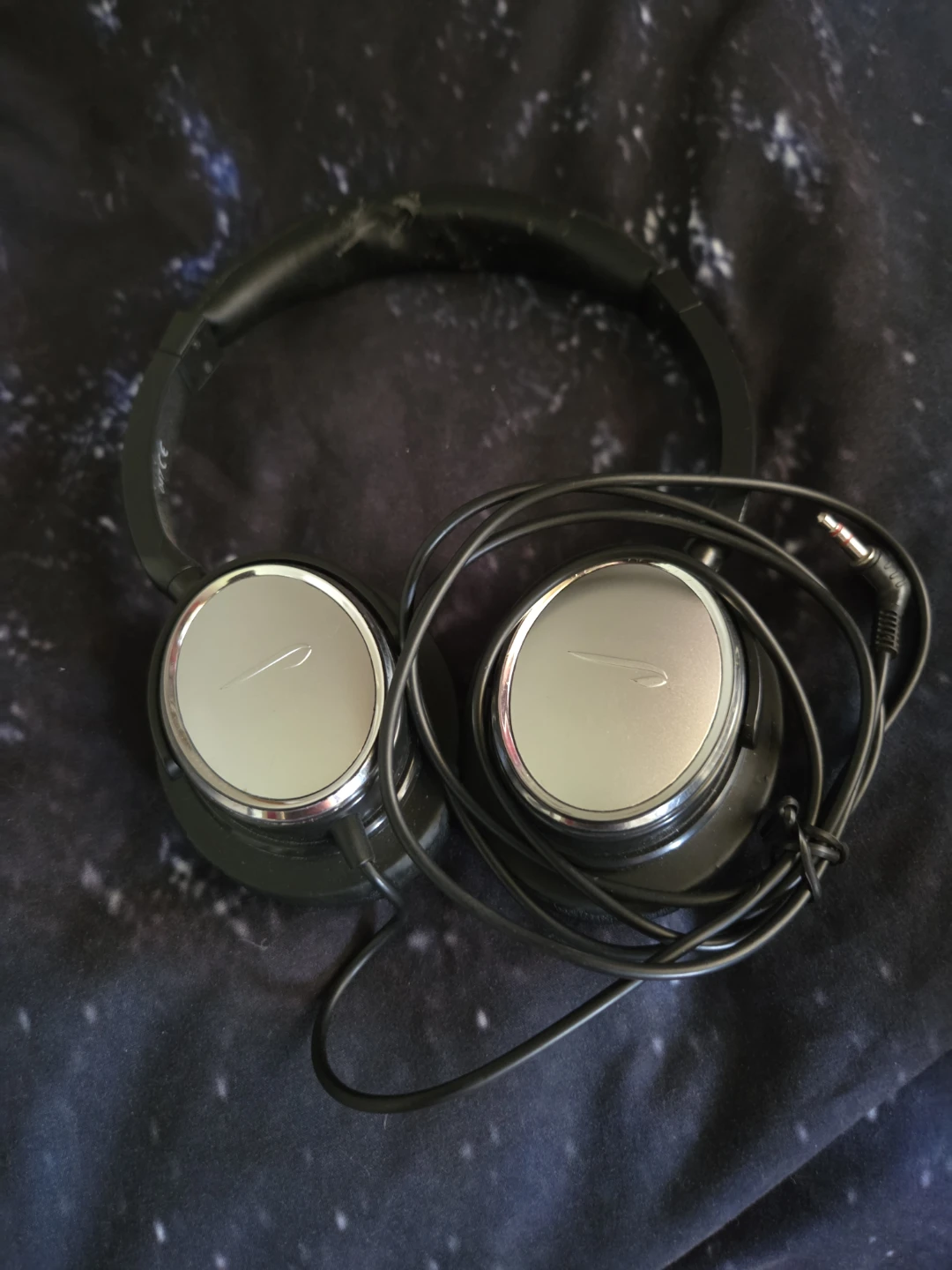 Black Over-Ear Headphones - photo 2