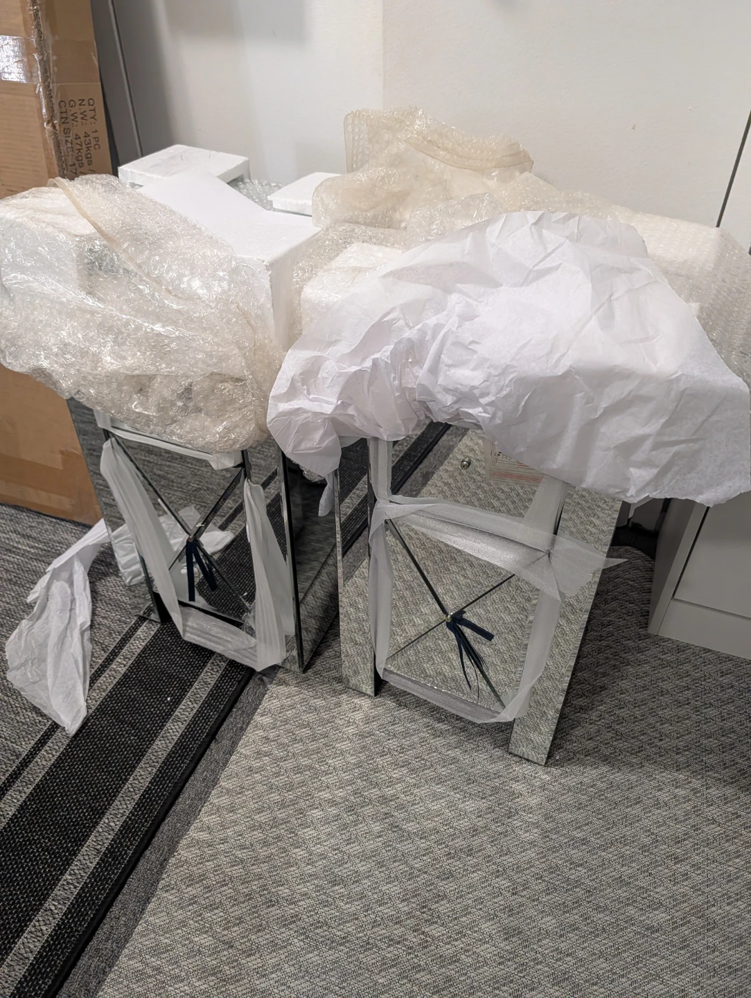 Mirrored Accent Table - photo 4