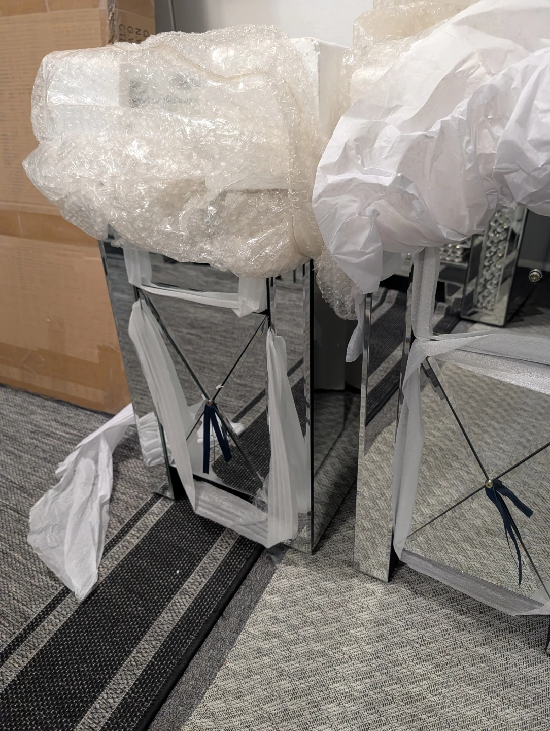 Mirrored Accent Table - photo 5