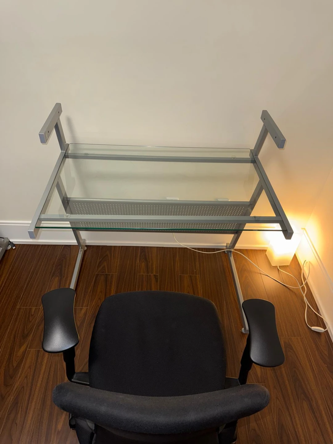 Glass top computer desk - photo 2