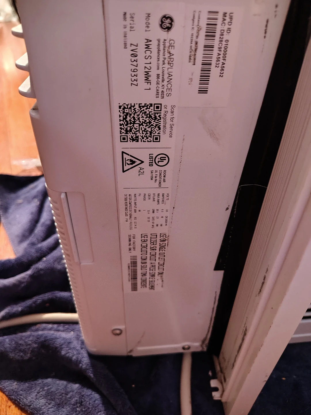 GE Window Air Conditioner AWCS12WF - photo 2