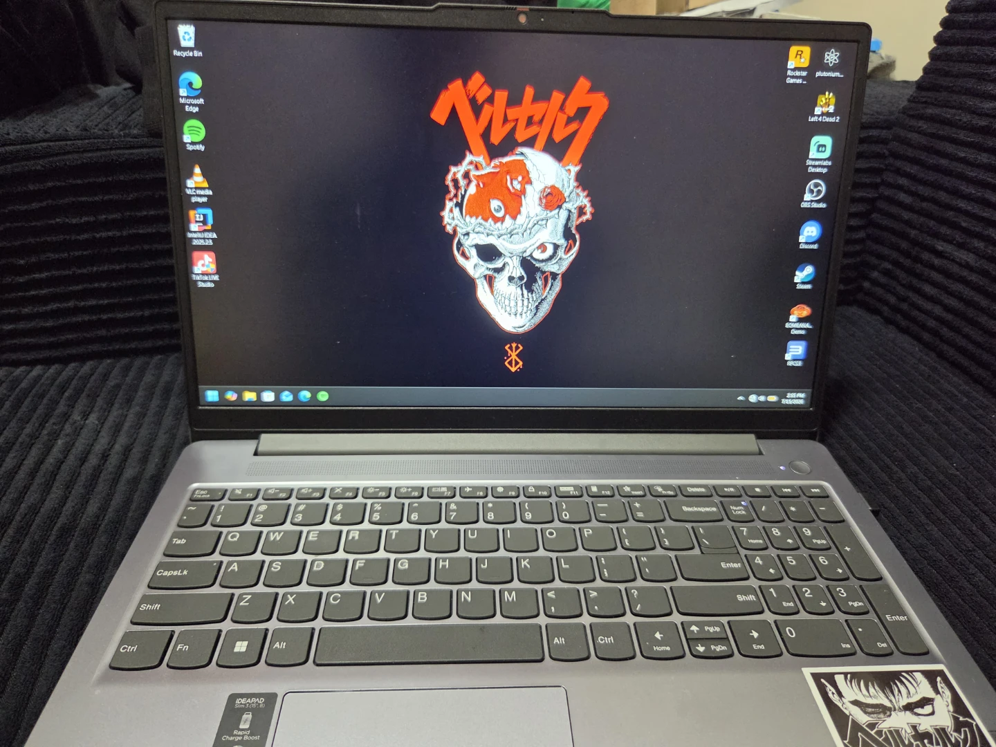 Pre-owned IdeaPad - photo 2