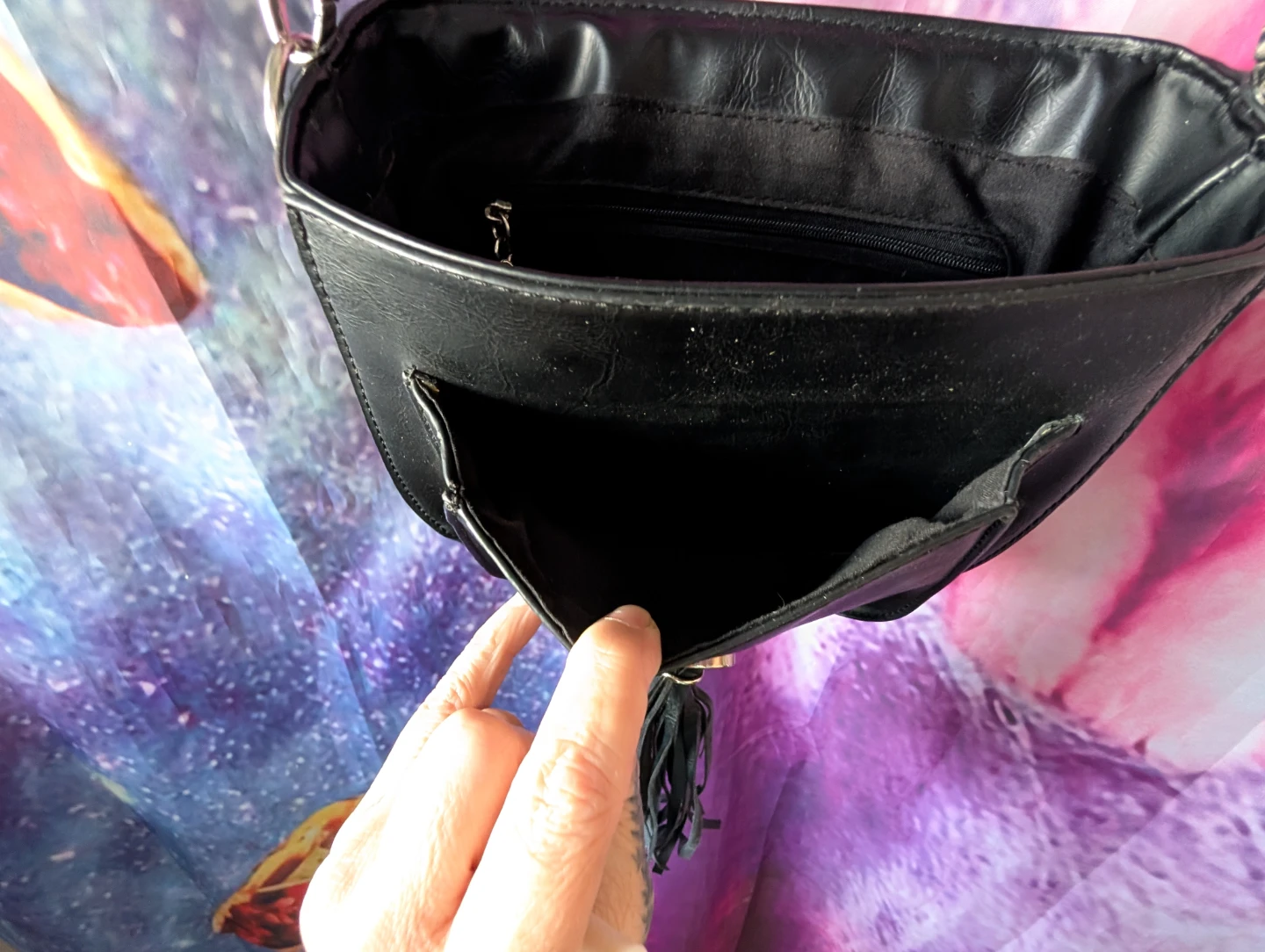 Restyle Black crossbody purse with moon accent - photo 4