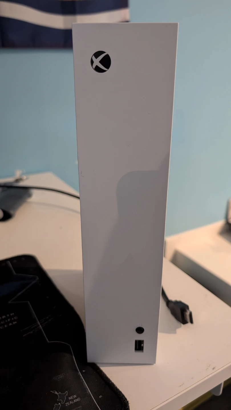 Xbox series S + Keyboard and mouse - photo 2