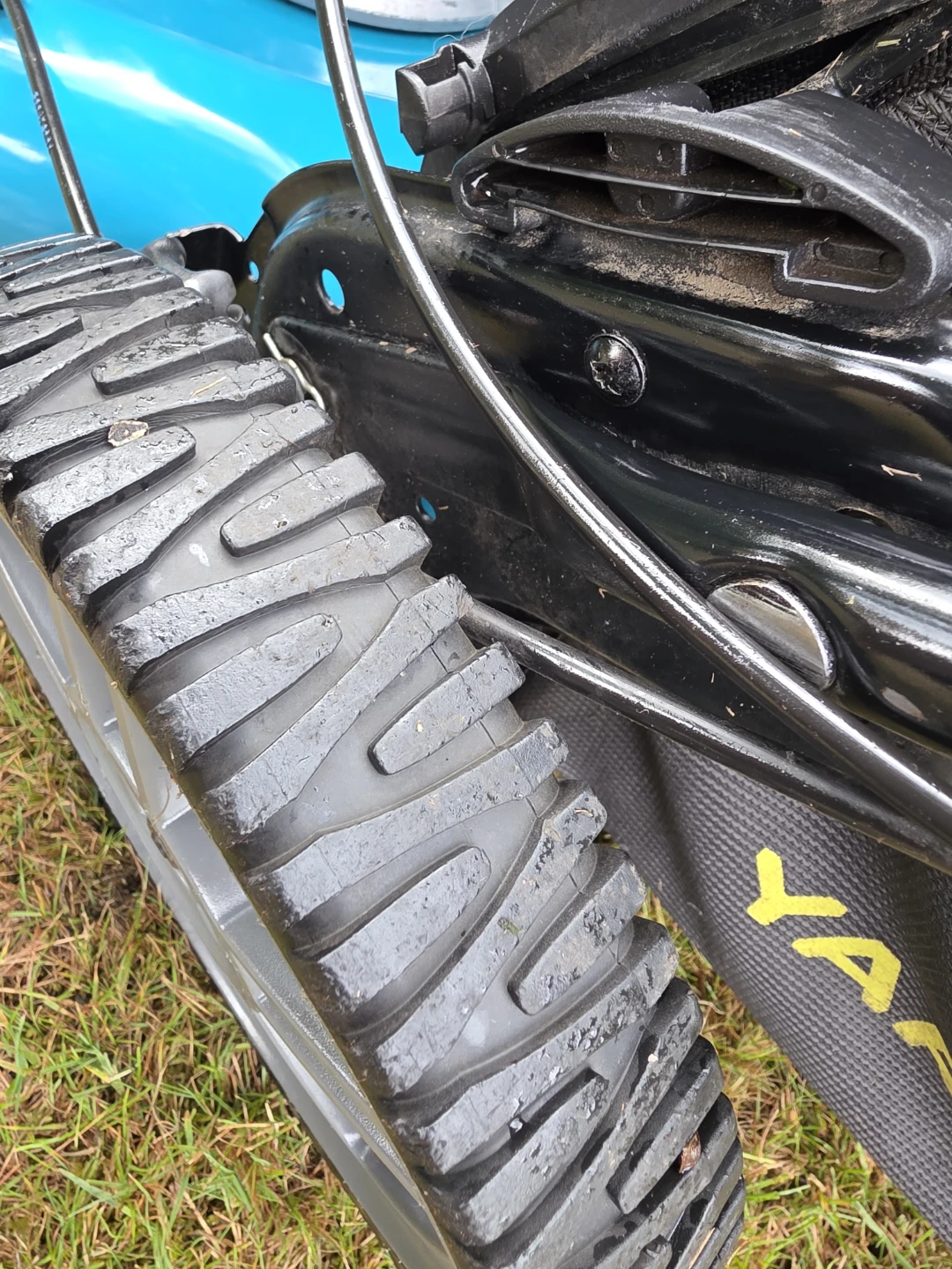 22" Honda 160GCV rear wheel drive lawnmower - photo 5