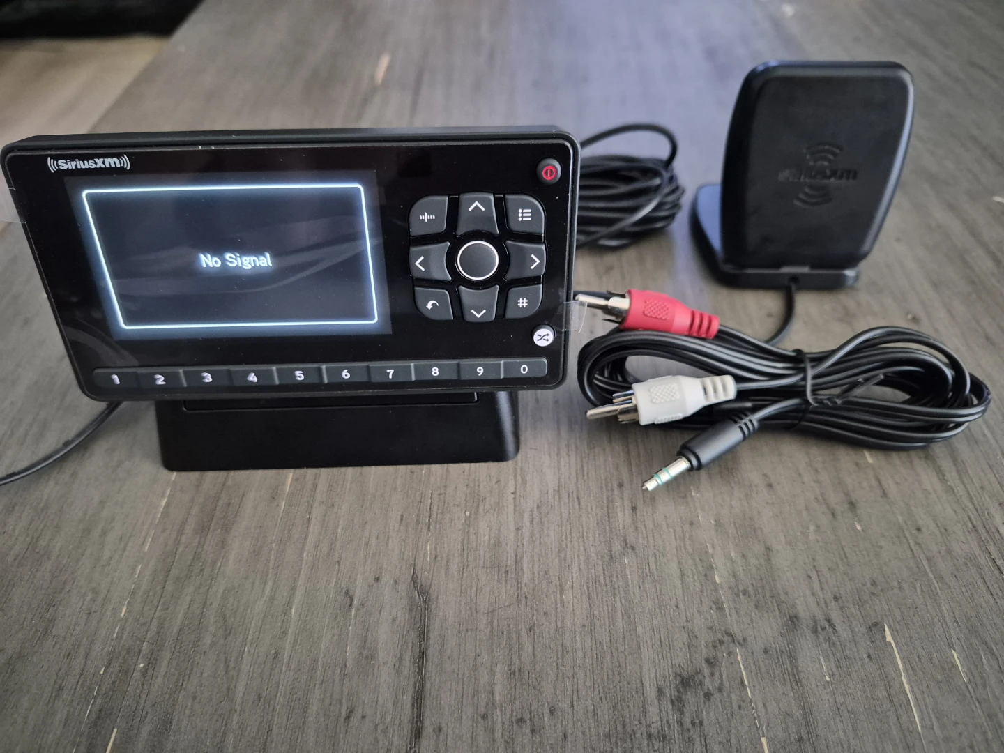 SiriusXM Satellite Radio Receiver with Accessories