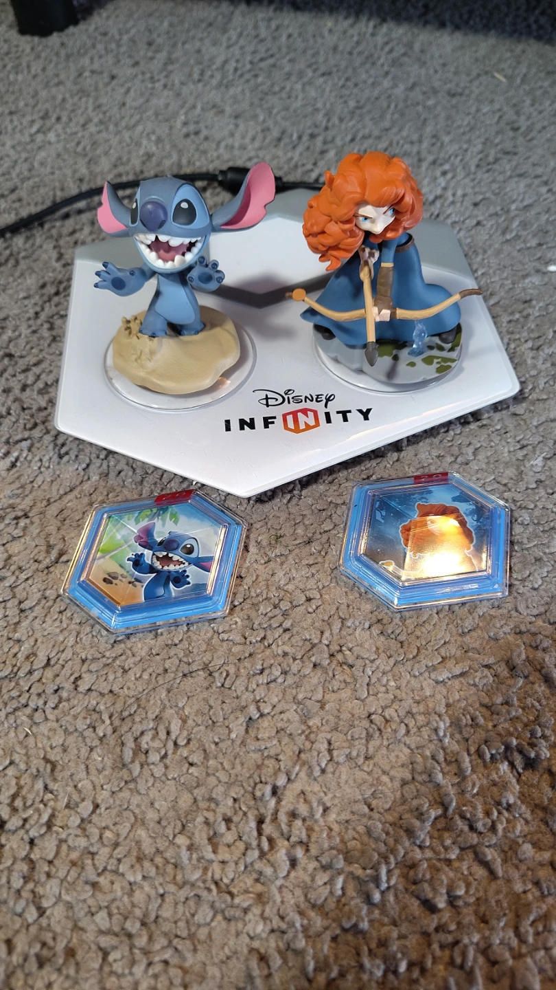 Xbox one s Disney infinity 2.0 game