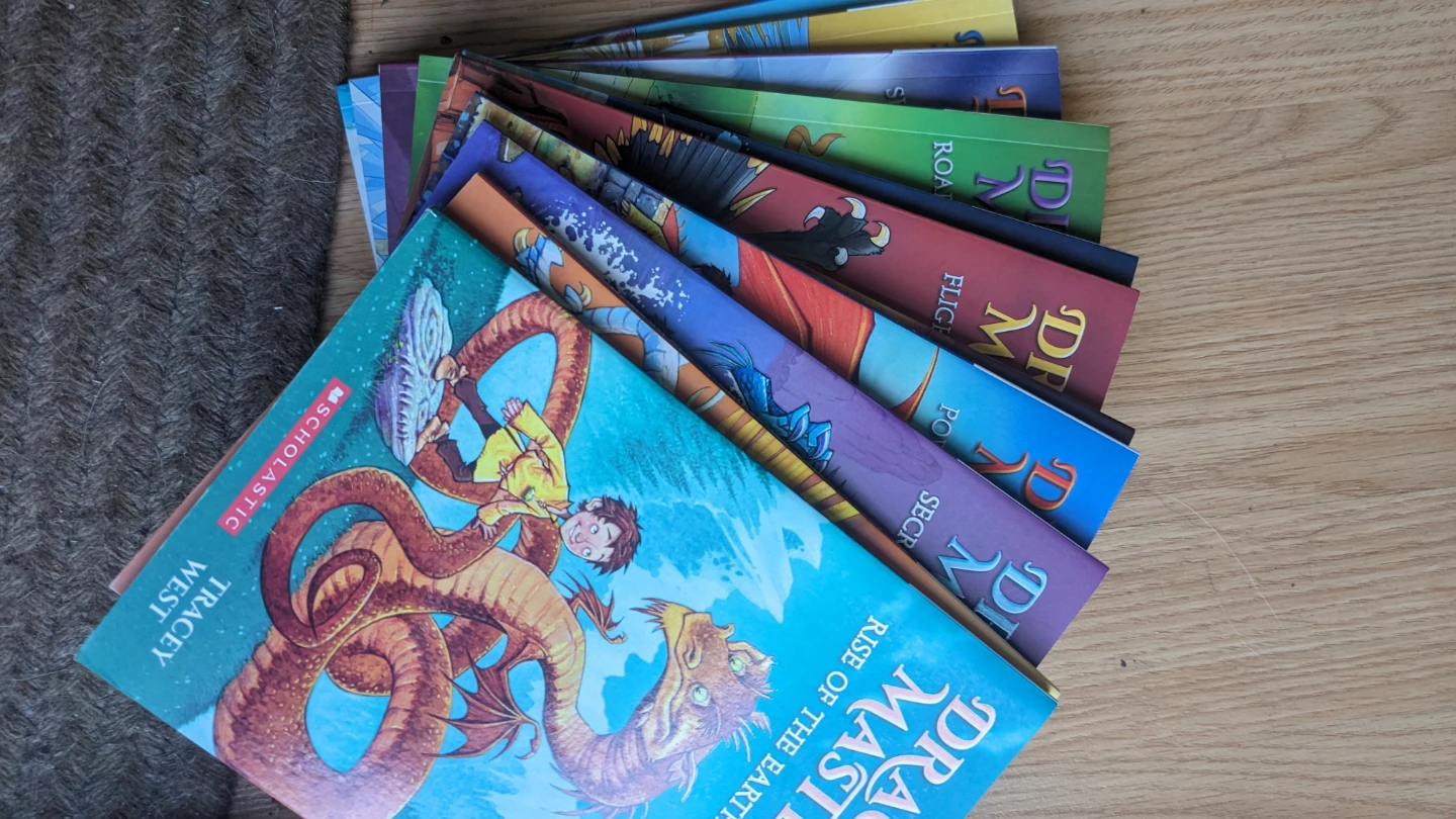 Dragon Masters Book Series by Tracey West - photo 2