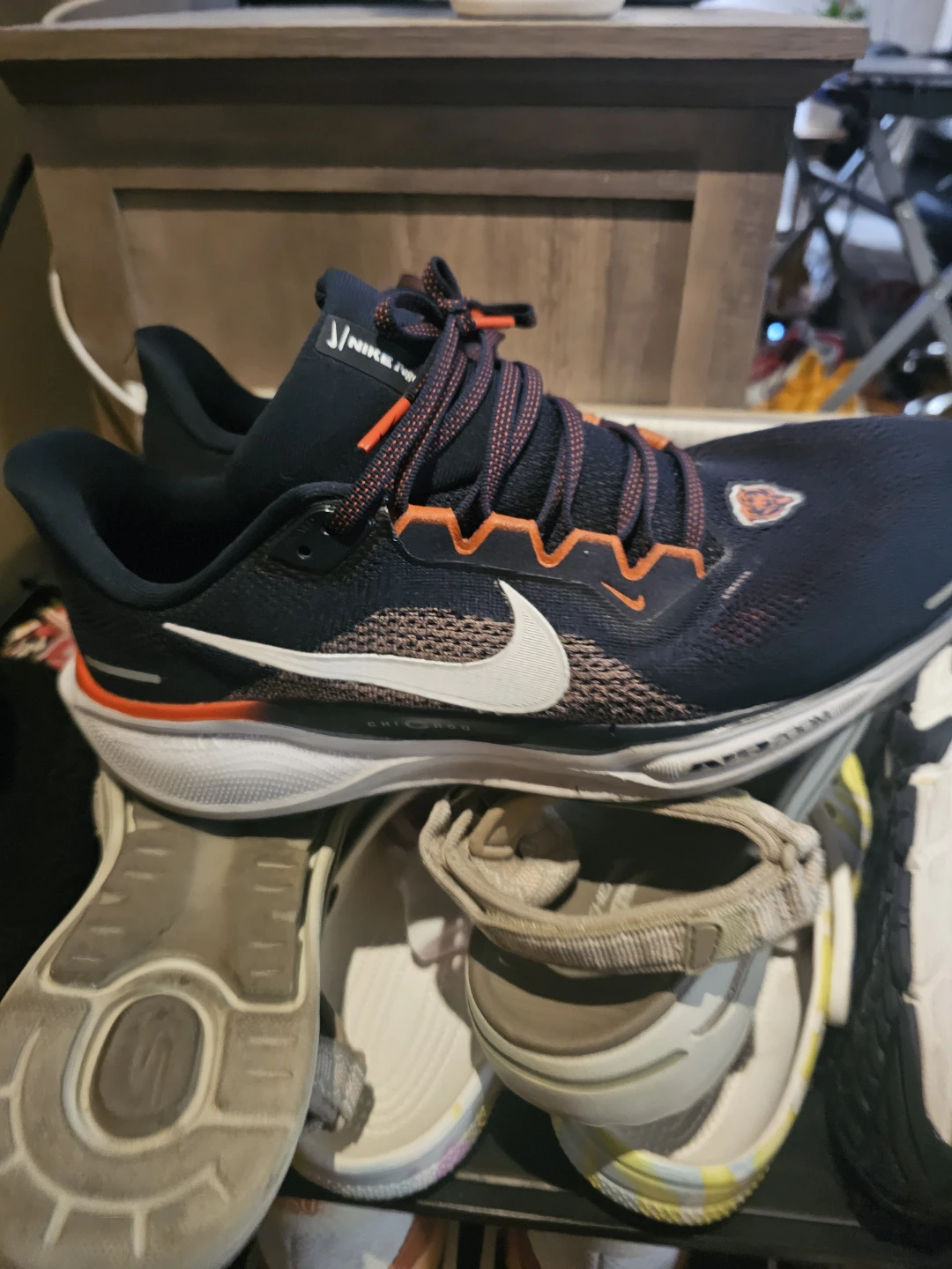 Nike Chicago Bears Running Shoes Men's Size 10.5 - photo 3