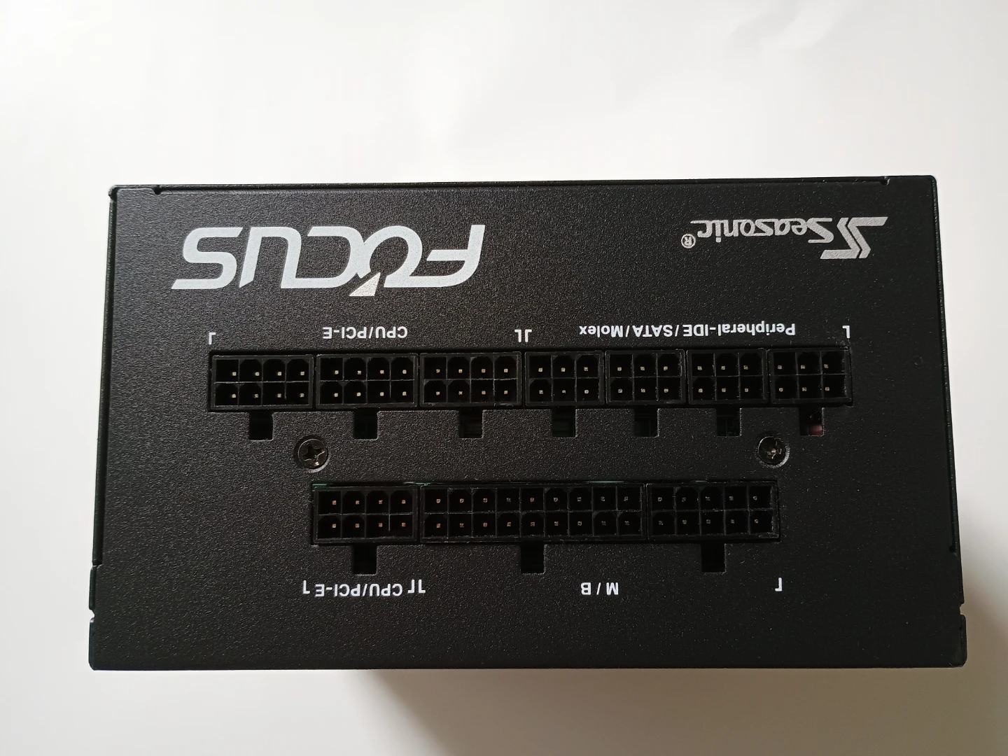 Seasonic FOCUS GX-750 Power Supply Unit - photo 3