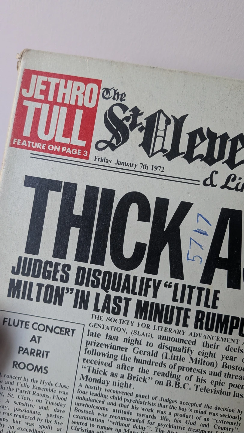 Jethro Tull vinyl record - photo 3