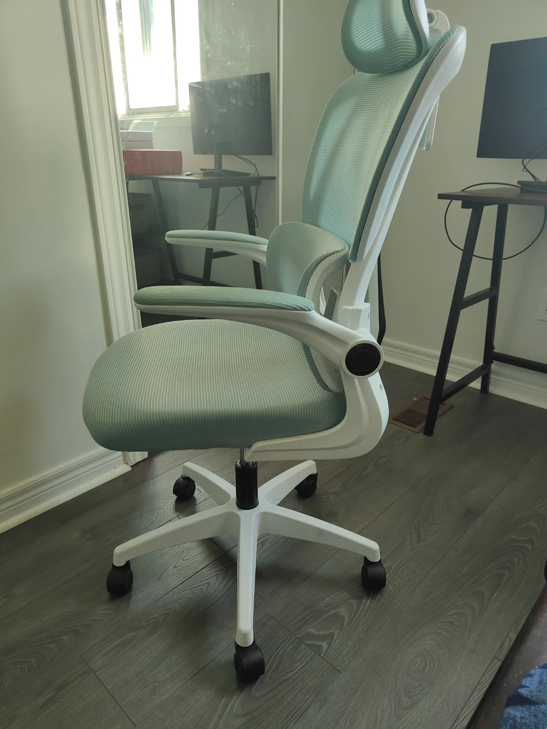 Ergonomic Office Chair - Light Blue Mesh