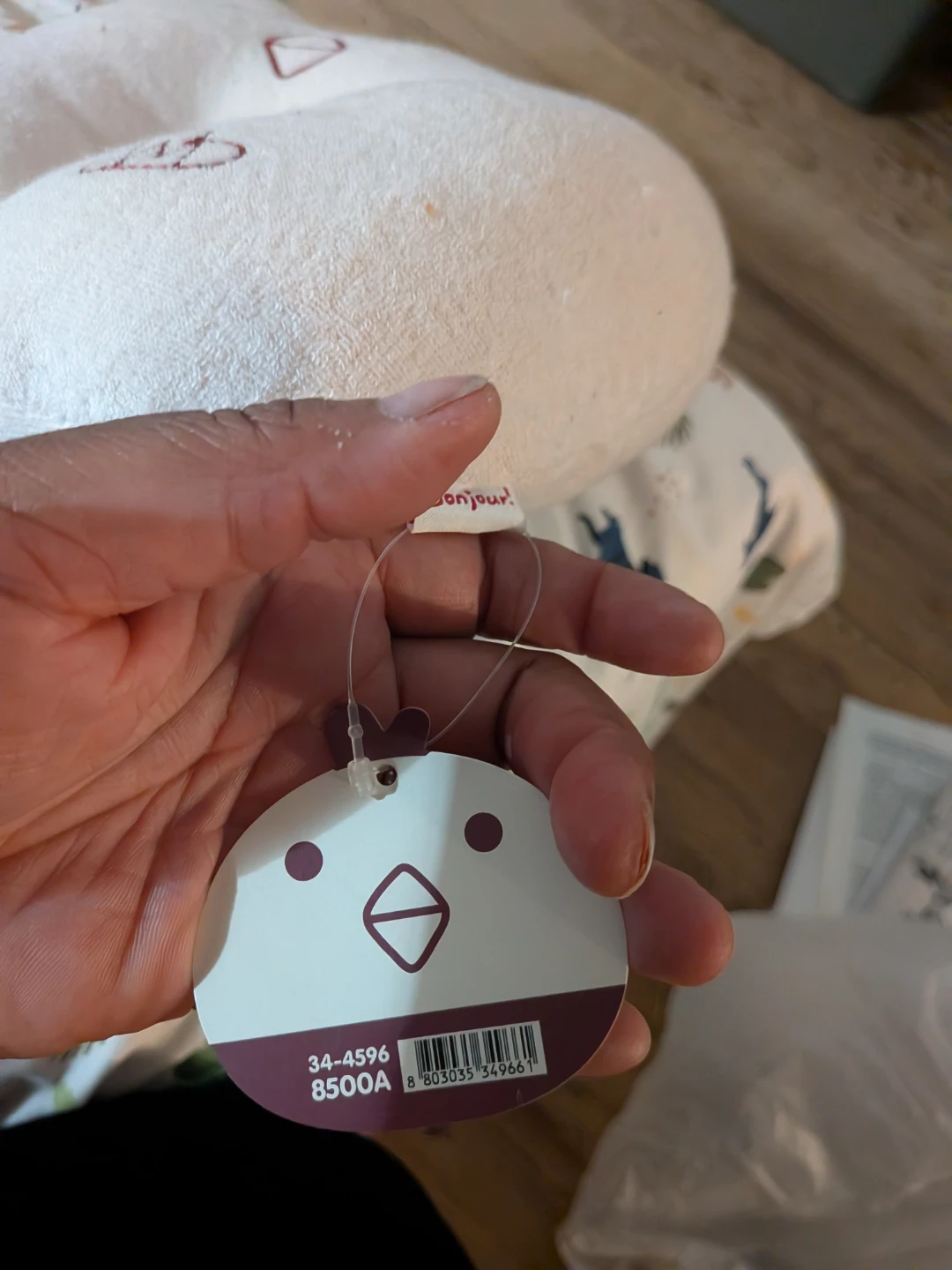 White Travel Neck Pillow - photo 2