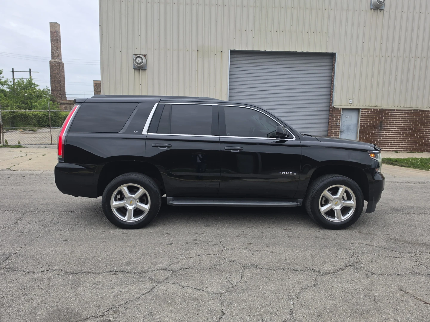Black Chevrolet Tahoe LT SUV - photo 5