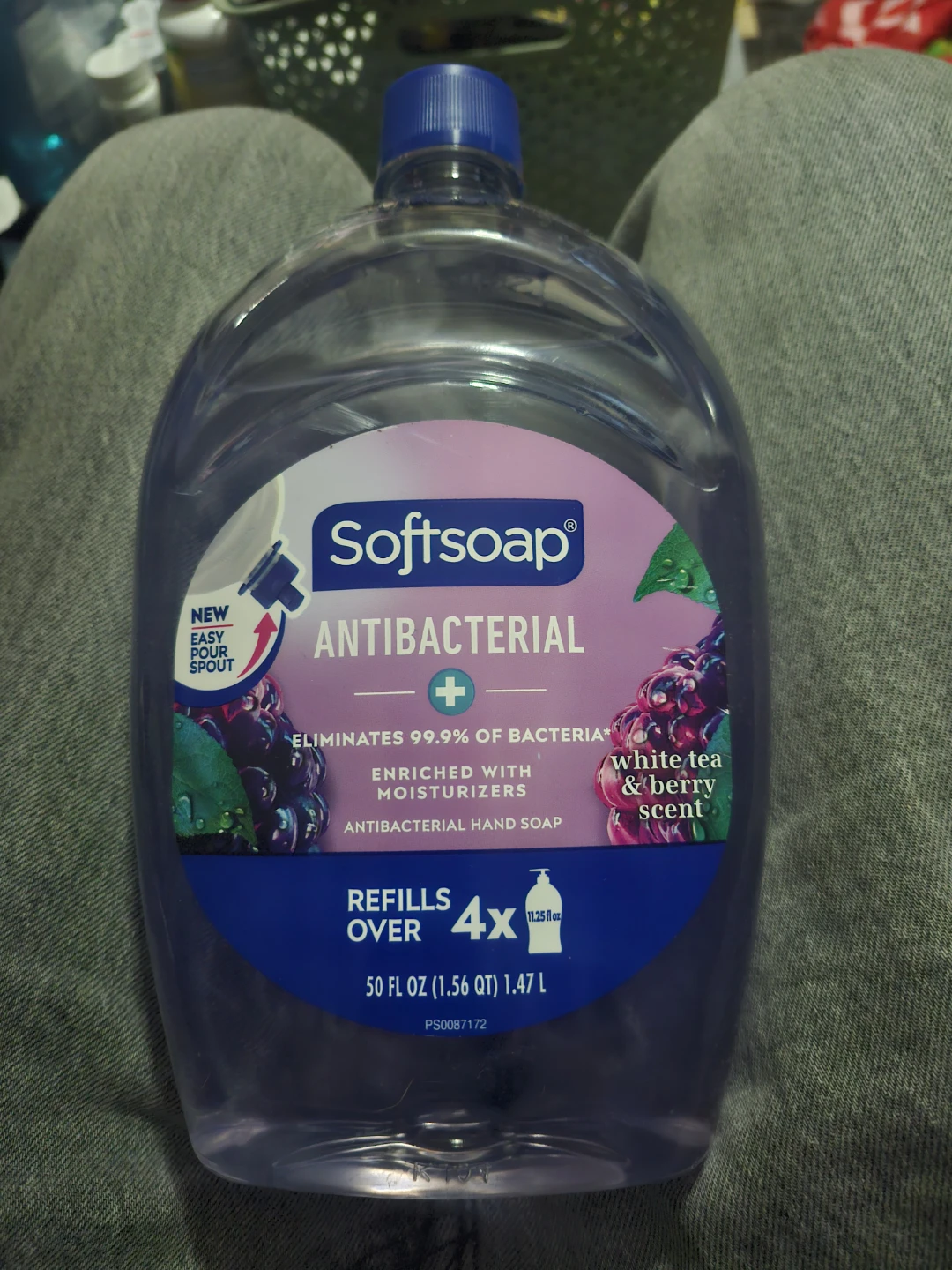 Softsoap Antibacterial Hand Soap, White Tea & Berry Scent,