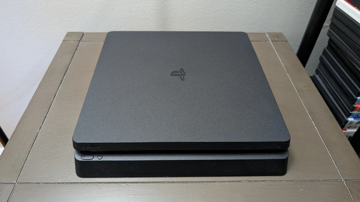 Sony PS4 Slim Console 1TB With 2 Controllers Tested Working - photo 3
