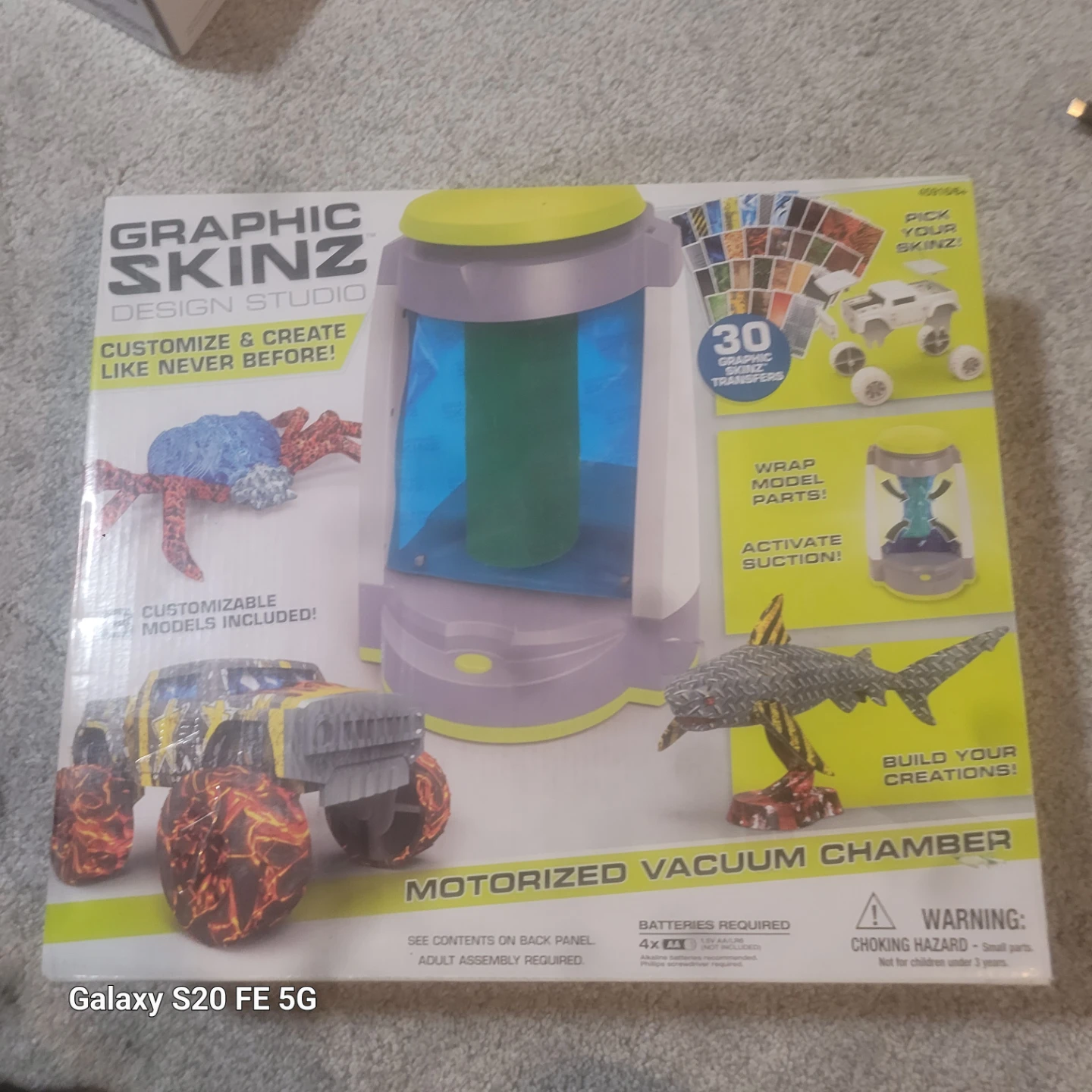 Graphic Skinz Design Studio Motorized Vacuum Chamber Toy