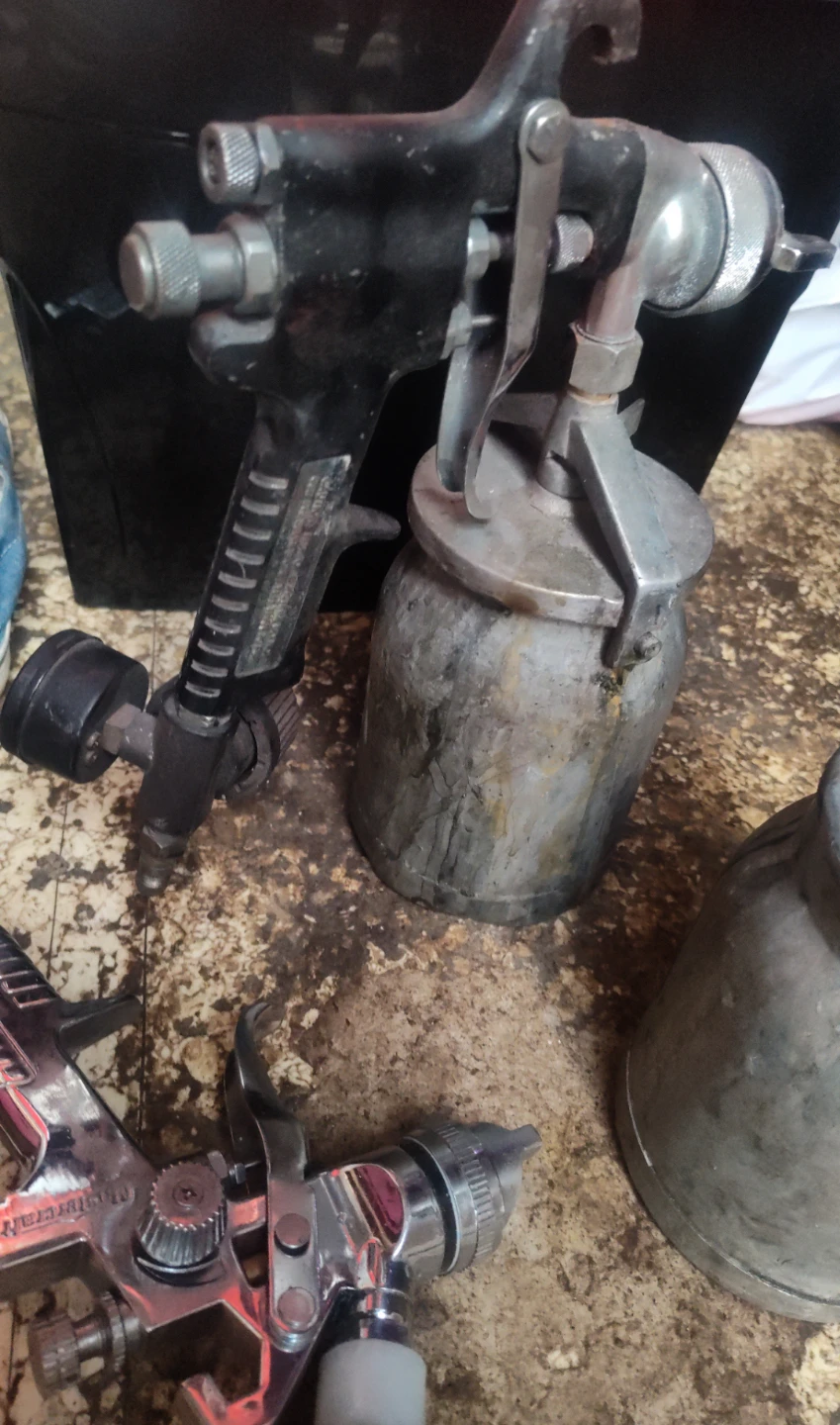 Assorted Spray Guns and Accessories - photo 2