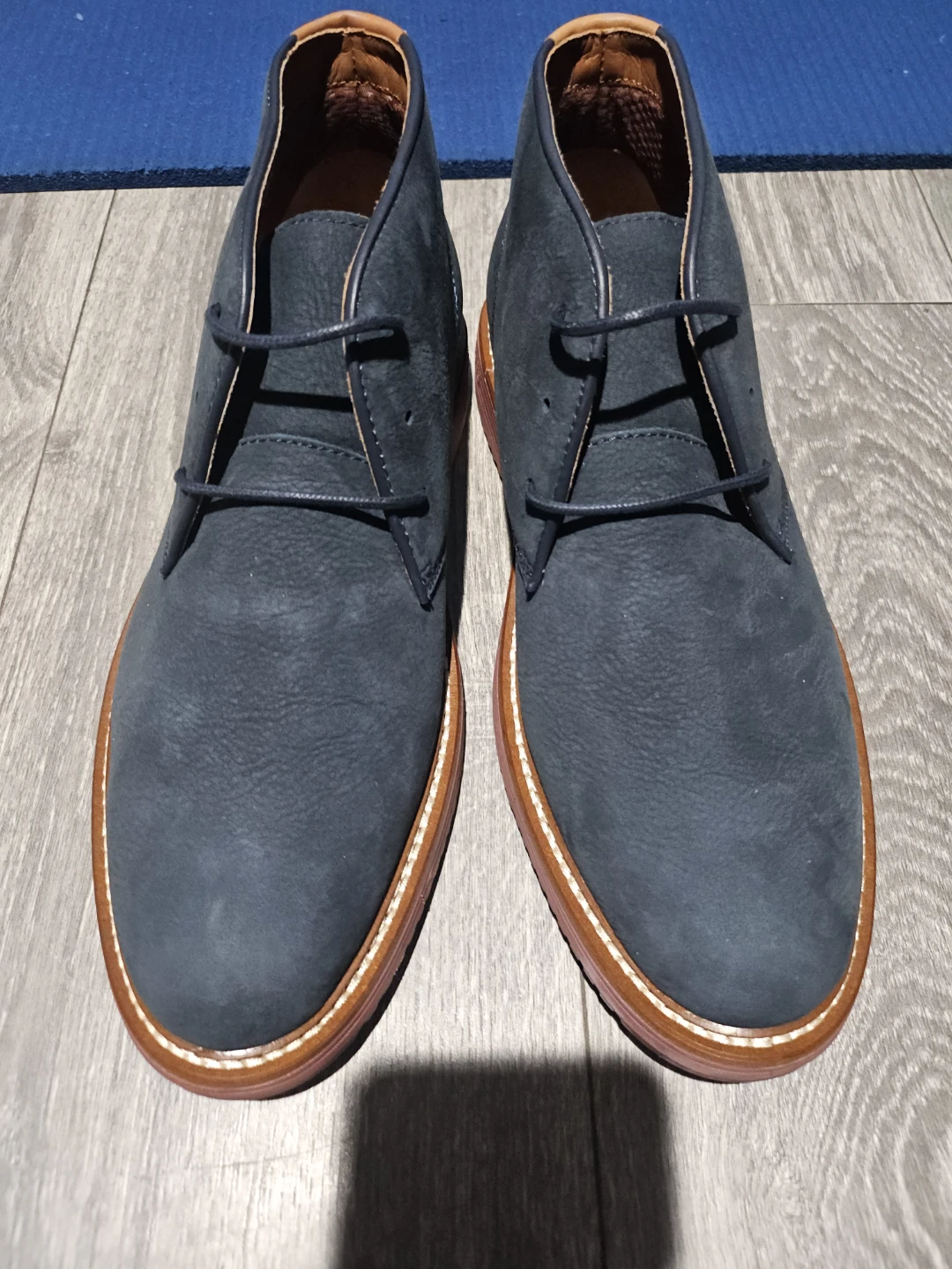 Johnston & Murphy Men's Blue Suede Chukka Boots Size 8.5
