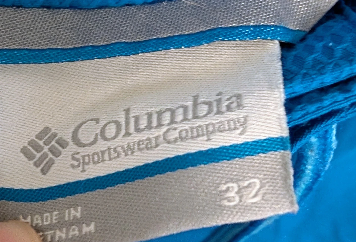Columbia Blue Board Shorts - Mens Size 32 - photo 4