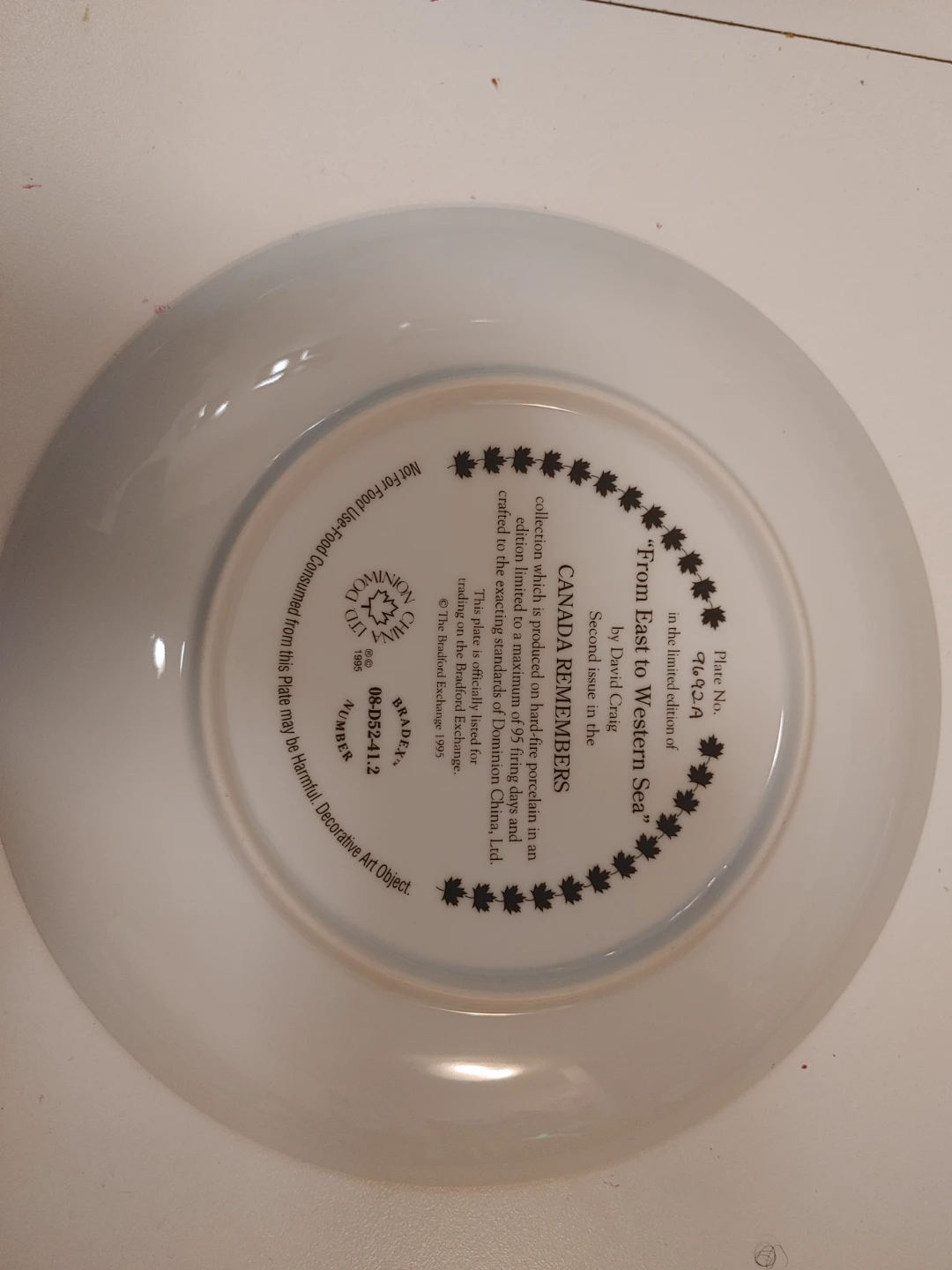Canada Remembers "From East to Western Sea" Decorative Plate - photo 2