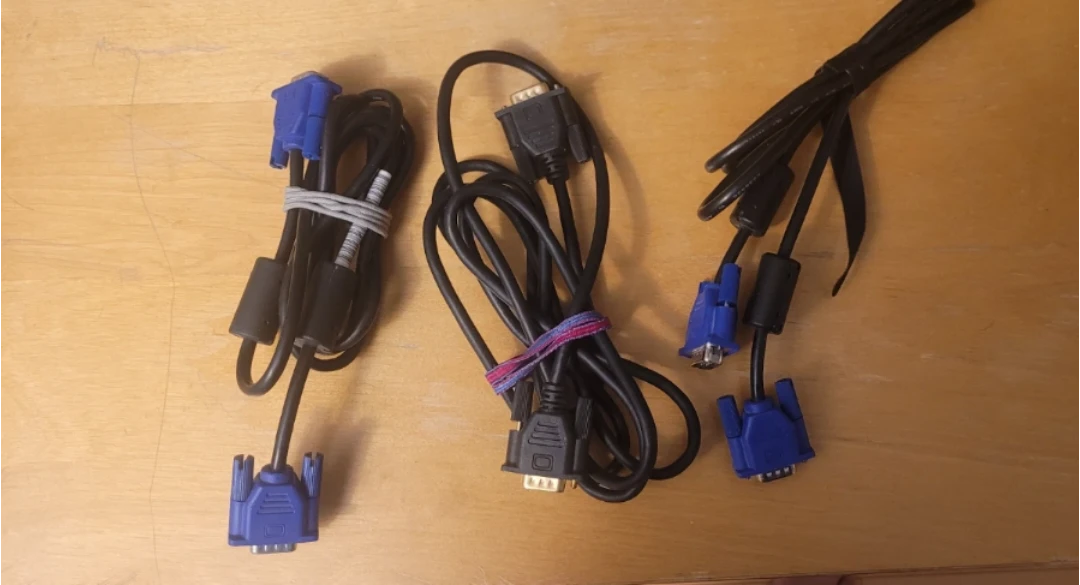 VGA Cables × 3