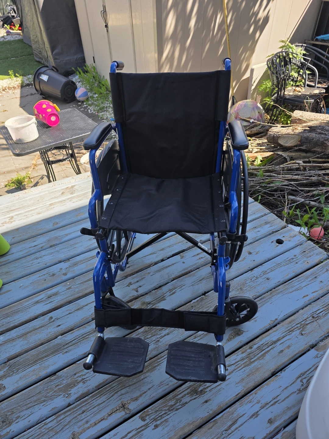 Drive Medical Blue Lightweight Wheelchair - photo 2