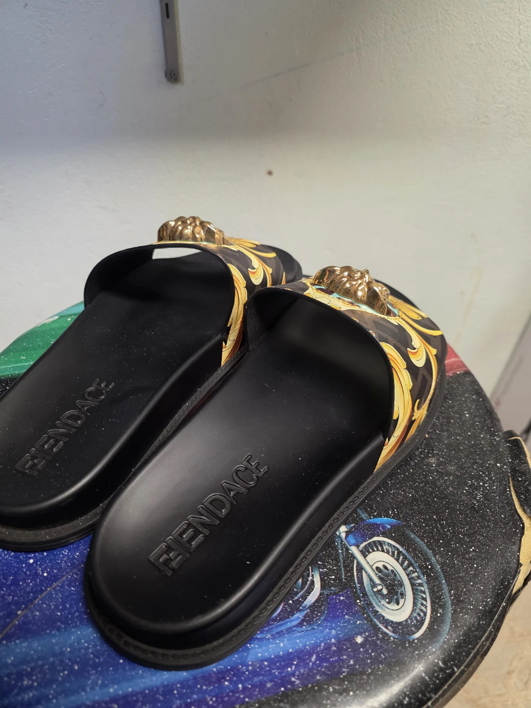 Authentic 9.5 Fendi Versace collaboration Slides - photo 4