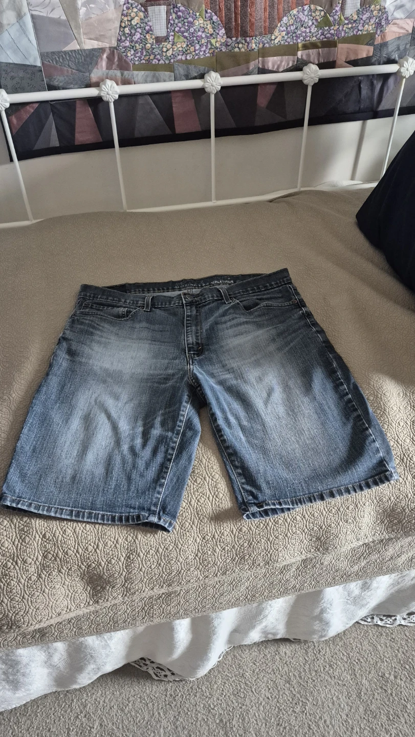 Levi's Signature Men's Denim Shorts Size 38