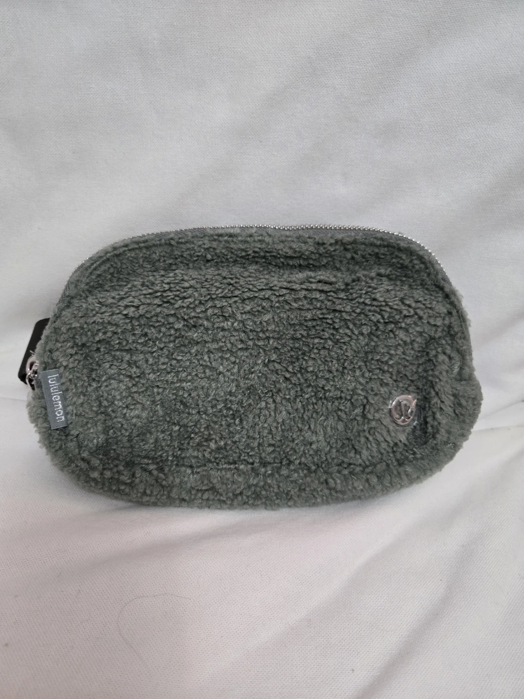 Lululemon Everywhere Belt Bag *Fleece