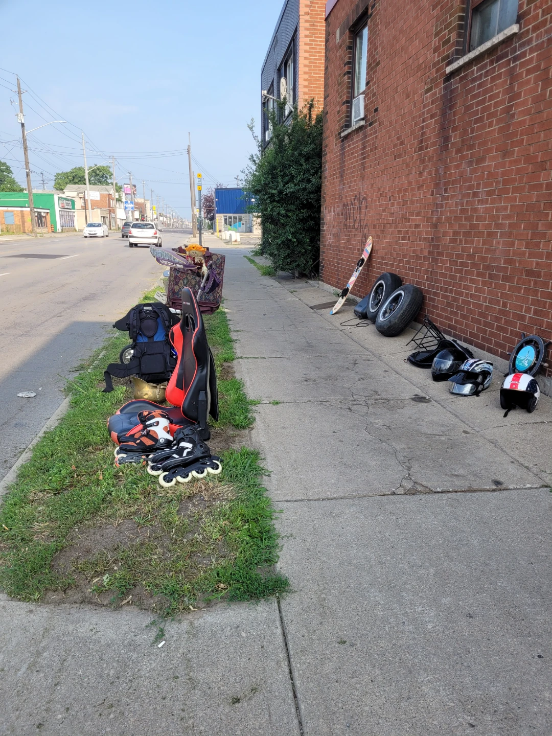 Garage Sale - photo 4