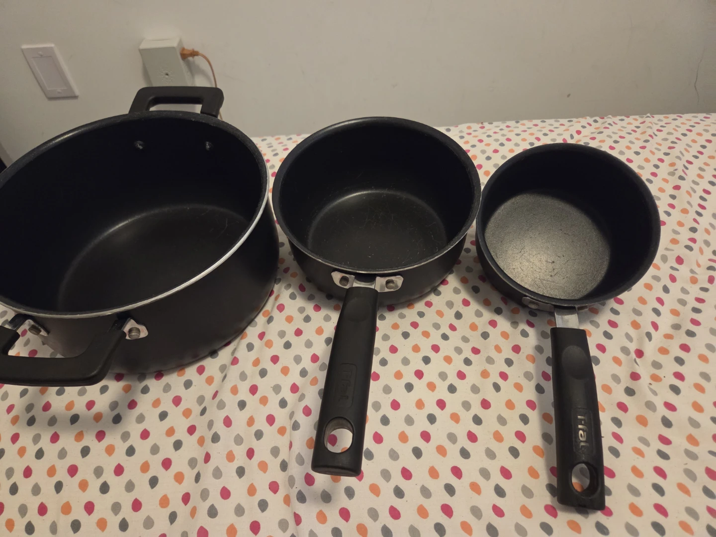 T-fal Pots and Saucepan Set