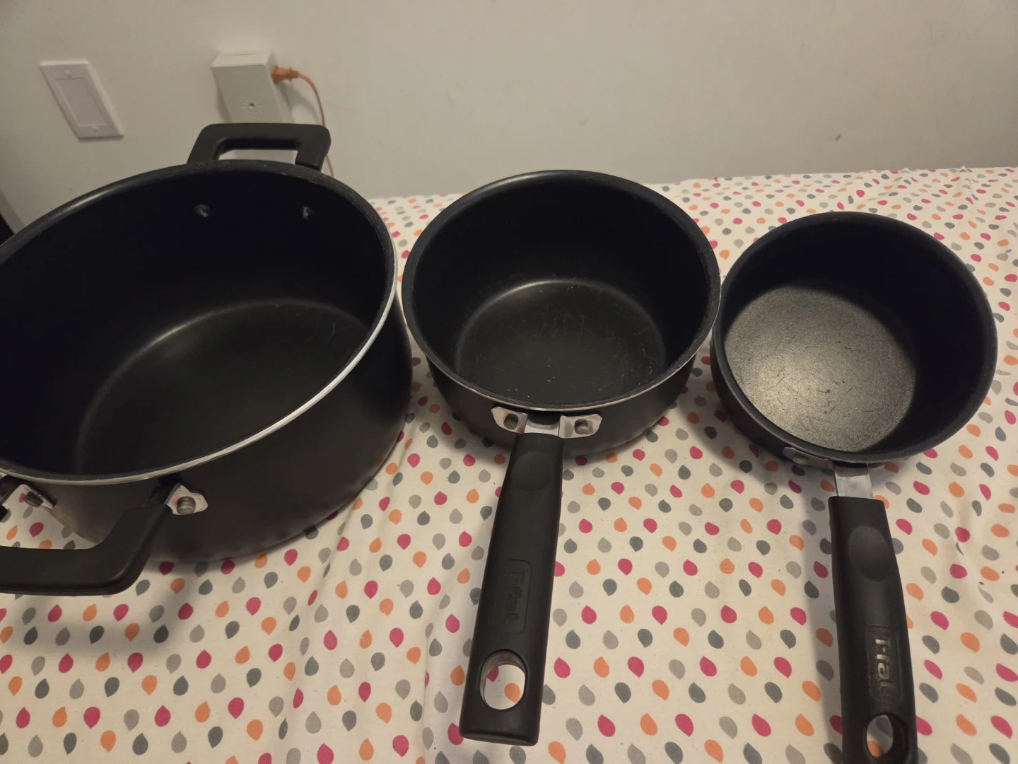 T-fal Pots and Saucepan Set - photo 2