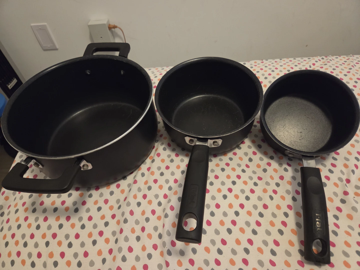 T-fal Pots and Saucepan Set - photo 4