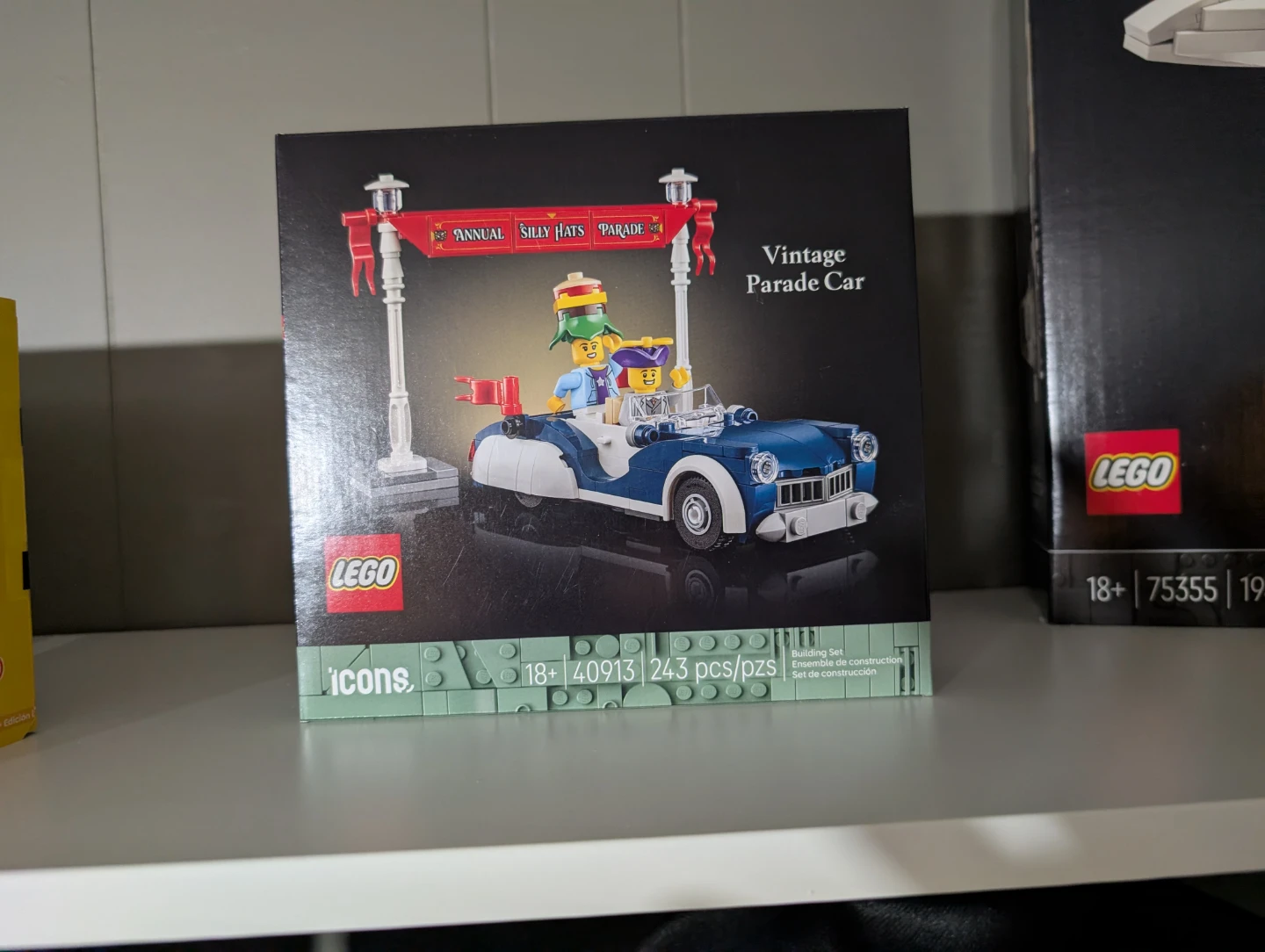 BNIB LEGO Icons Vintage Parade Car FACTORY SEALED