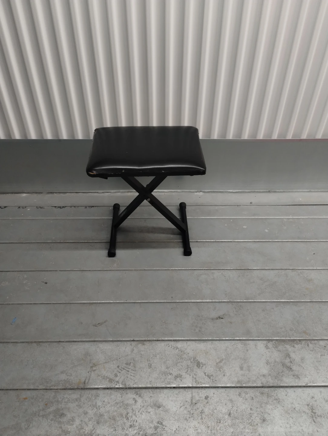 Black Folding Piano Bench