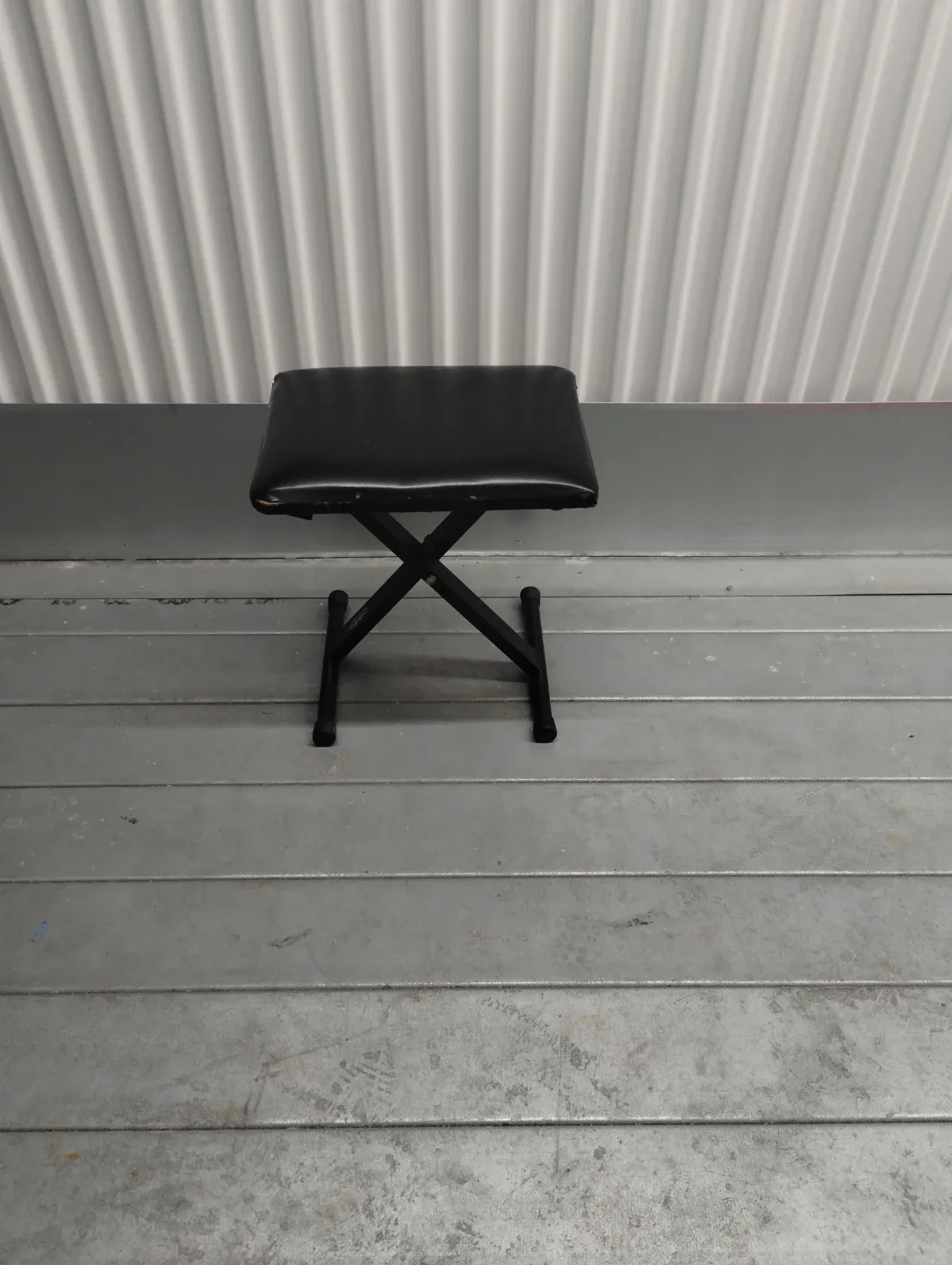 Black Folding Piano Bench