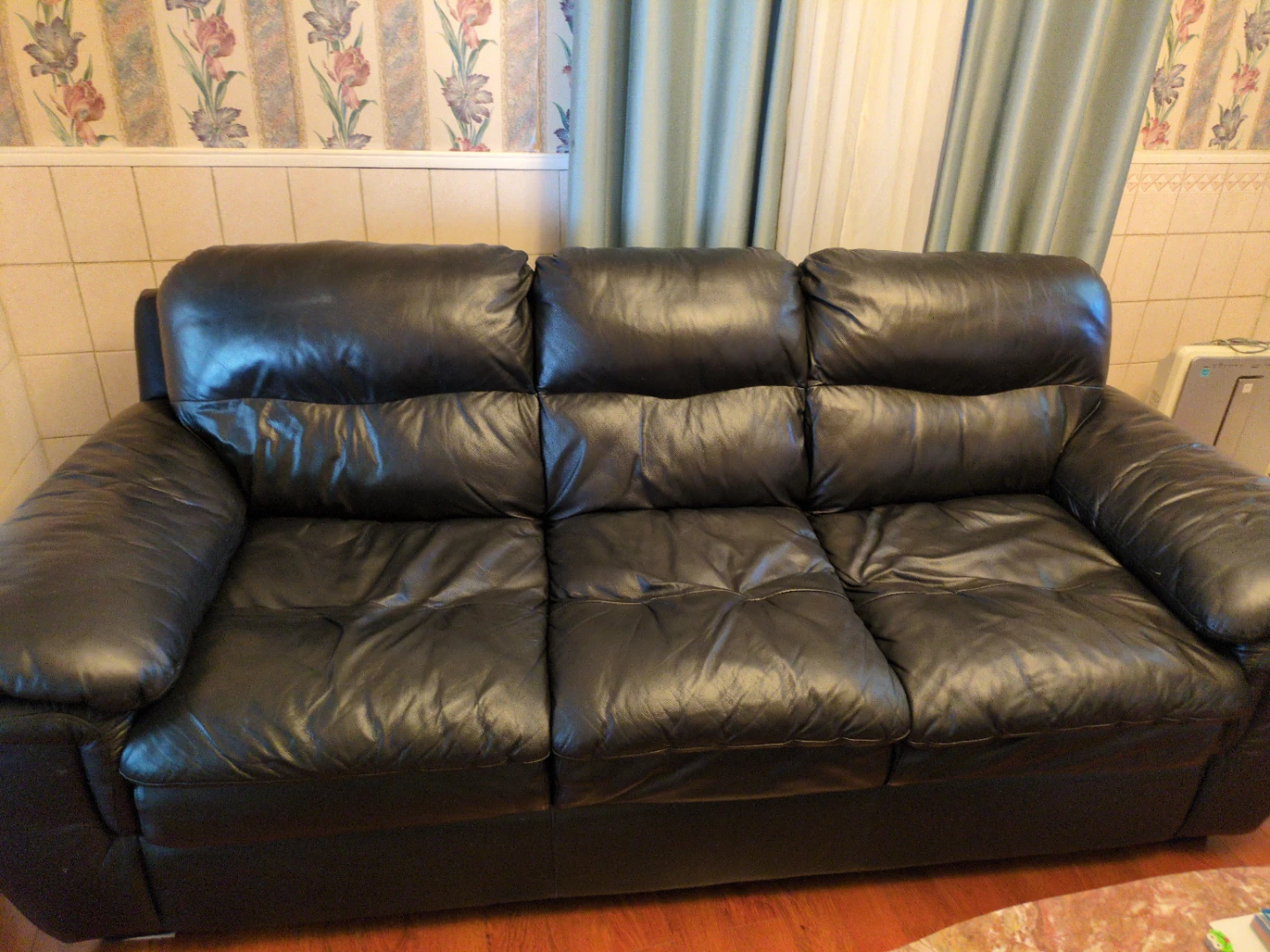 Black Leather Sofa - photo 2
