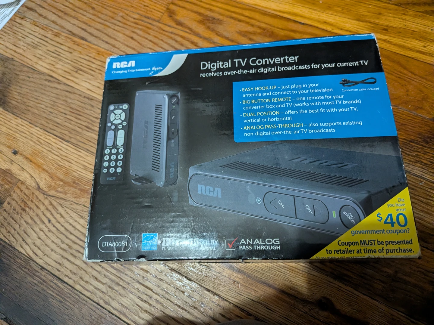 RCA Digital TV Converter Box DTA800B1 with Remote