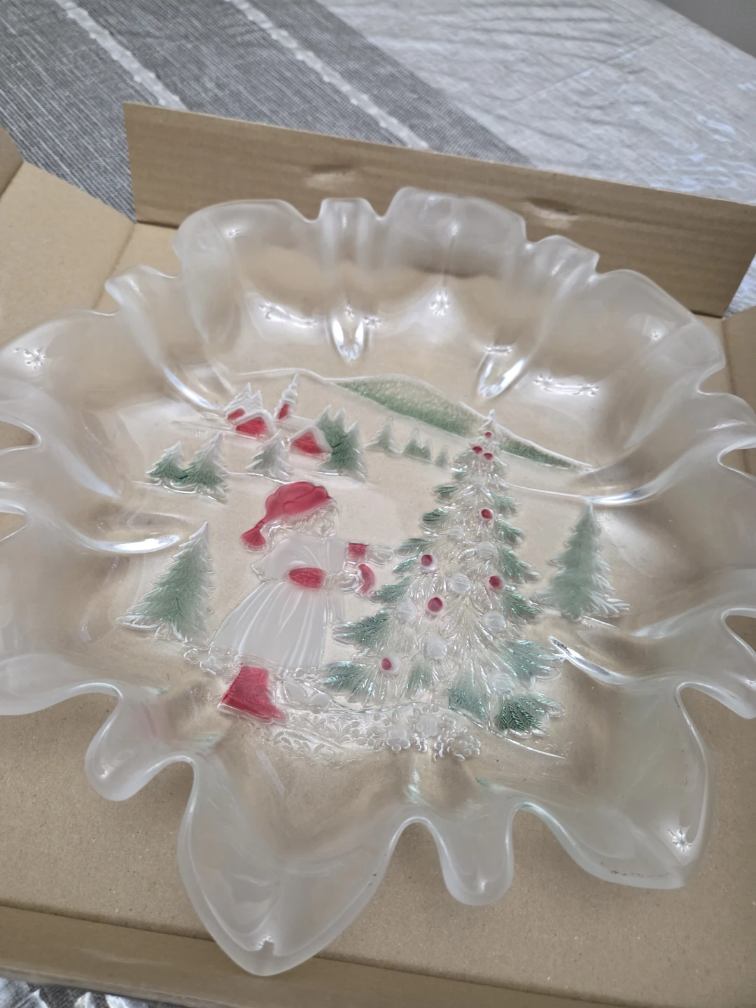Mikasa Christmas Serving Bowl